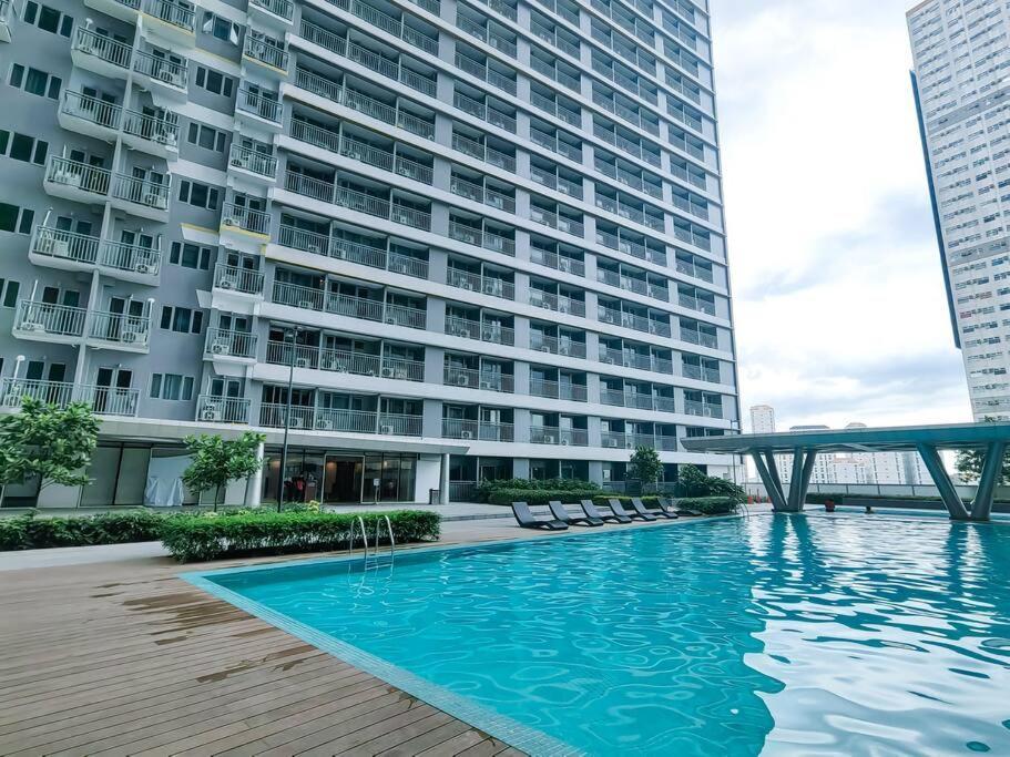 1Br Unit Condotel W Balcony Fame Residences -Fm38 Manila Exterior foto